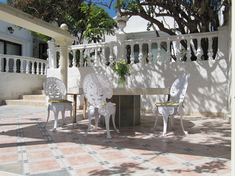 Castellino Studios