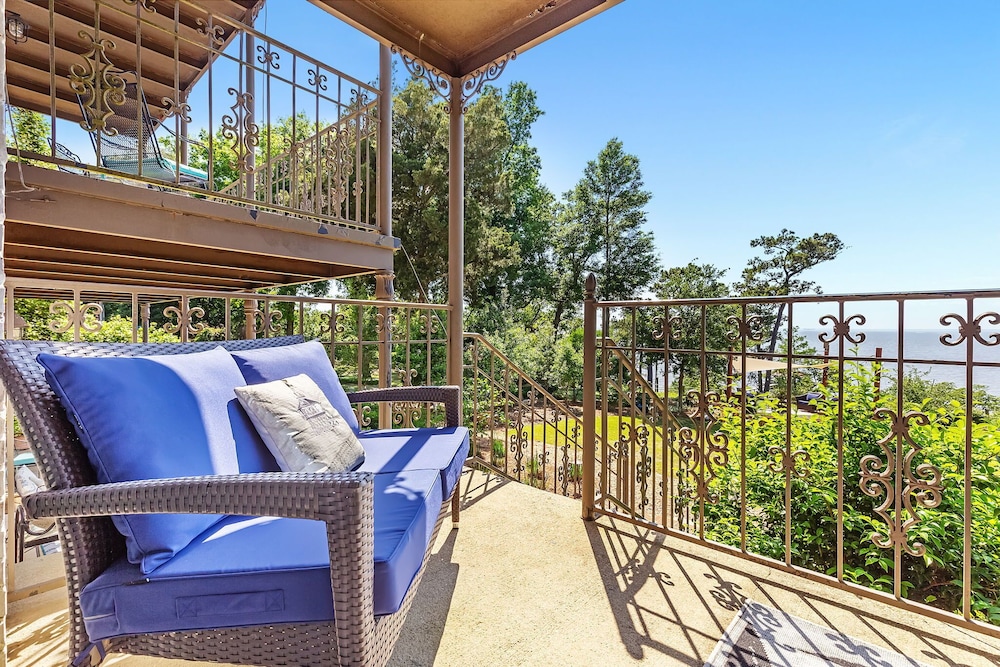 Jubilee Suites Boutique B&B
