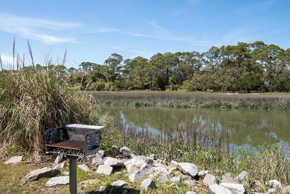 158 Beach Club Villa - Coastal Comfort With Stunning Marsh Views