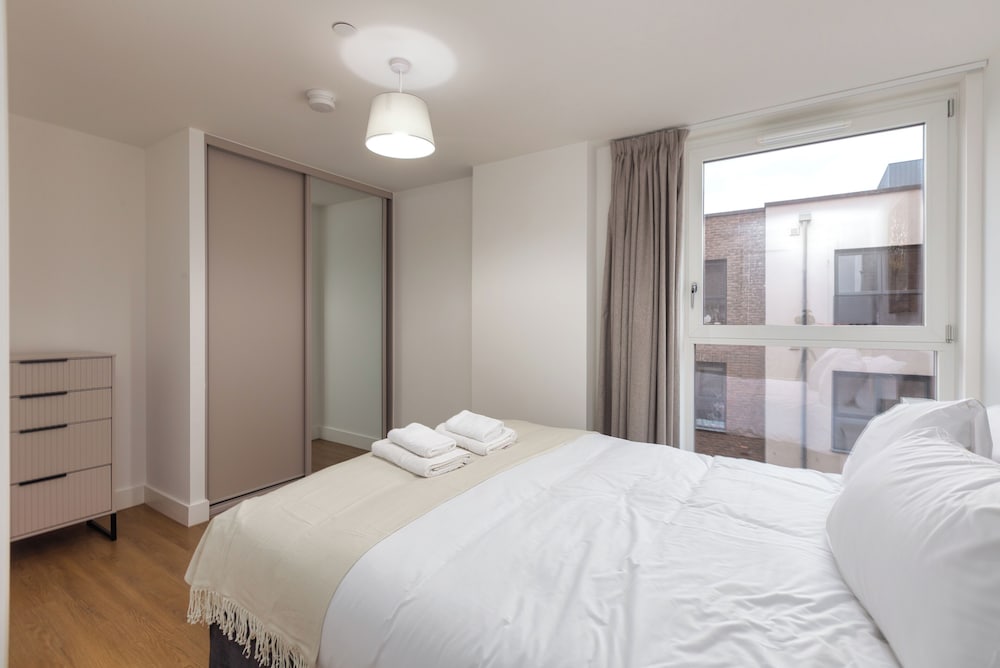 The Nest in Bristol With 2 Bedrooms and 2 Bathrooms