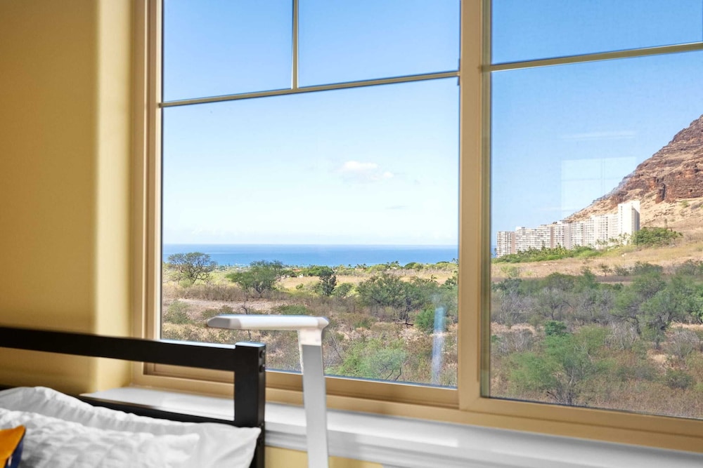 Sleeps 16, 2 Homes Ocean Views, Shared Pool + Gym, Near the Beach Avantstay