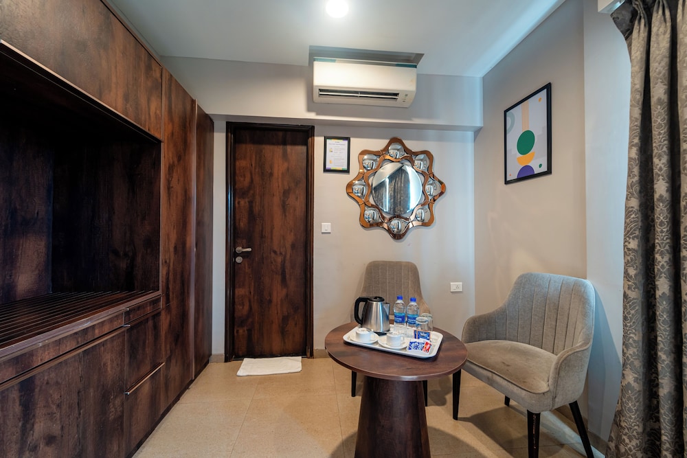 Treebo Premium Nova Candolim with Pool and spa