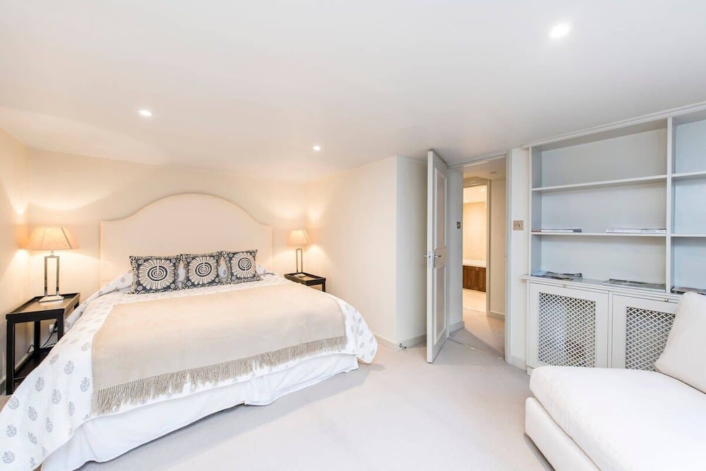 3 Bedroom Mews House - Marble Arch