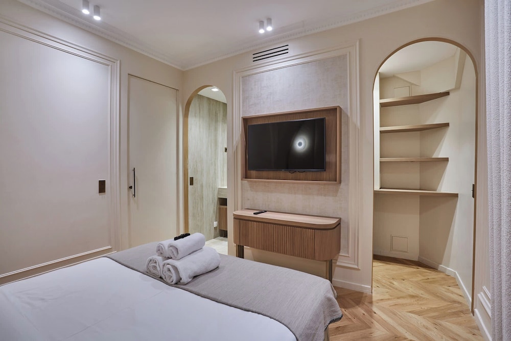 New/suite Air-conditioned Opera/louvre/ 2 Bedrooms