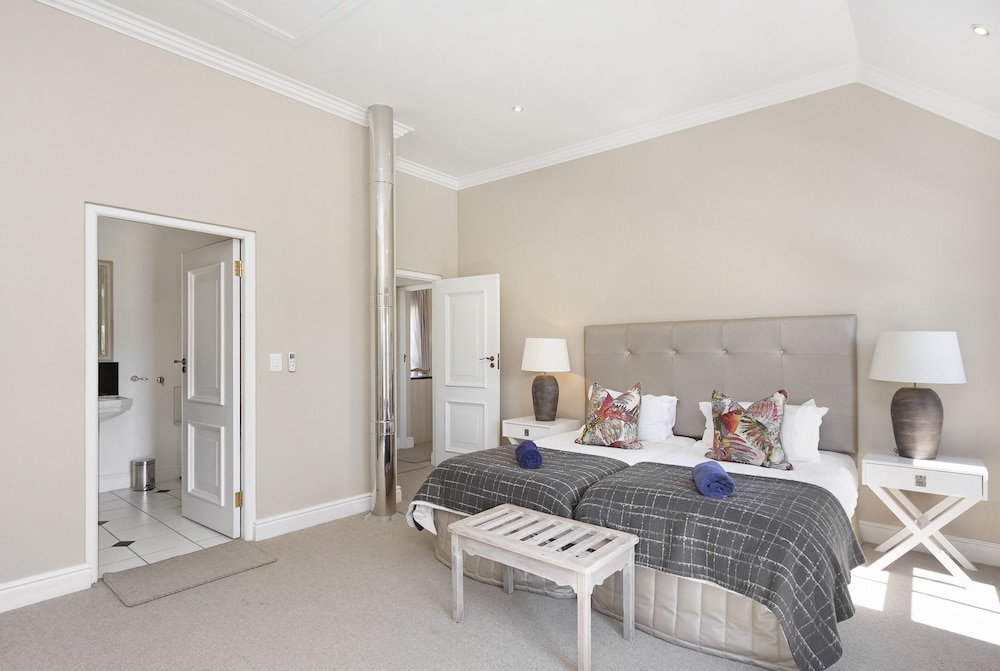 Winelands Golf Lodges at De Zalze