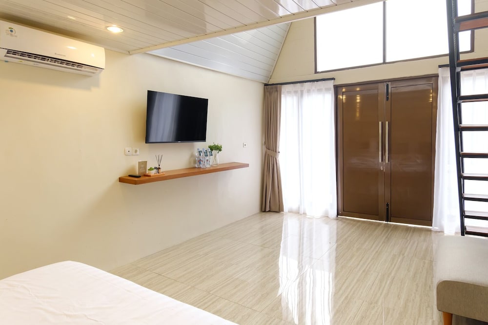 Calma Resort Megamendung