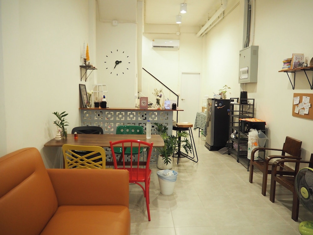 Round The Clock Hostel