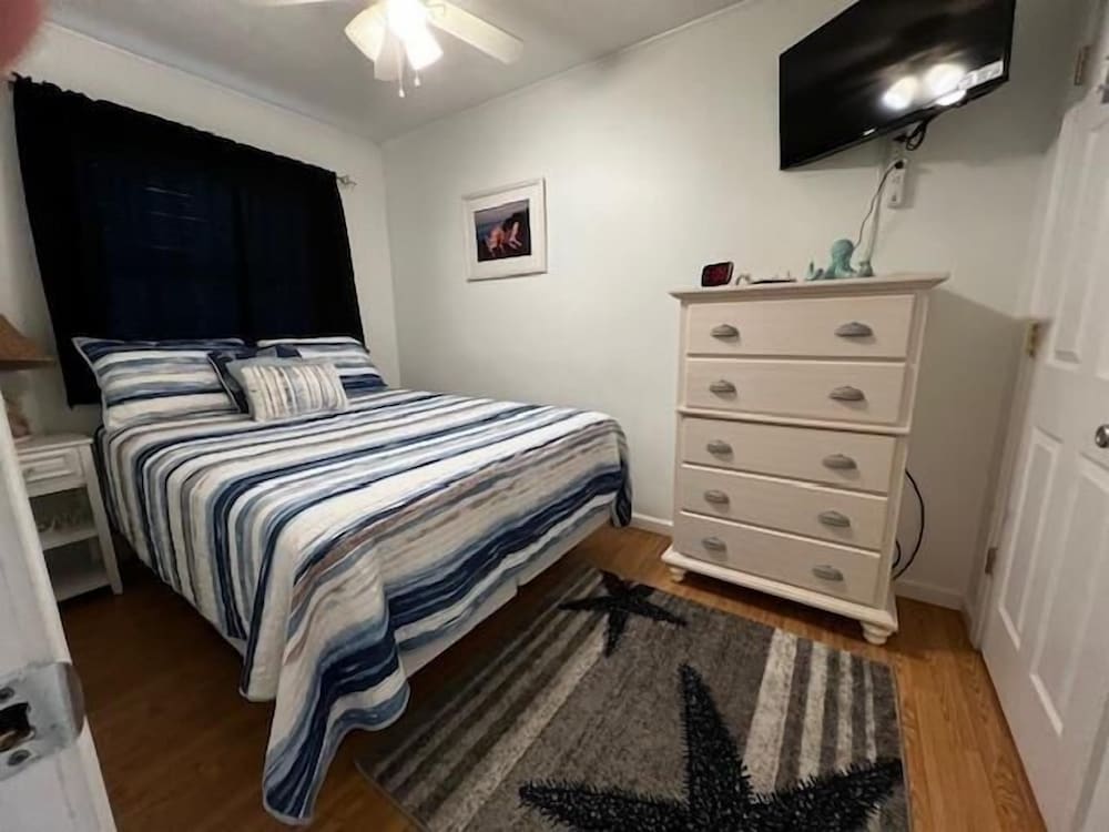 Duneside Iii 206 1 Bedroom Condo by RedAwning