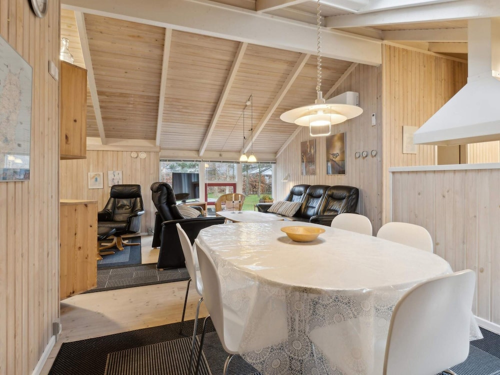 5 Star Holiday Home in Hals