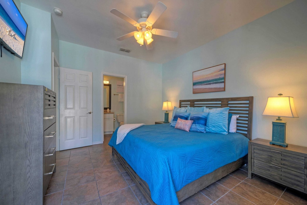 9 Costa Bahia Condos Sleeps 48 + Pool Minutes to the Beach