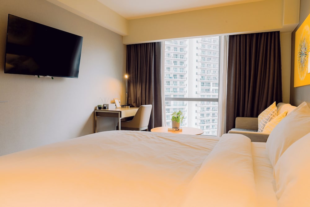 Hotel Residences at Acqua