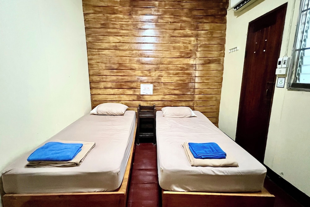 Baan Lanna At Phrasingh