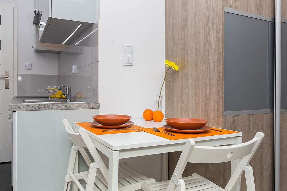 EchoDom 3 Apartments