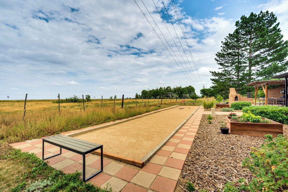 Mtn-view Home w/ Pickleball Court in Louisville!