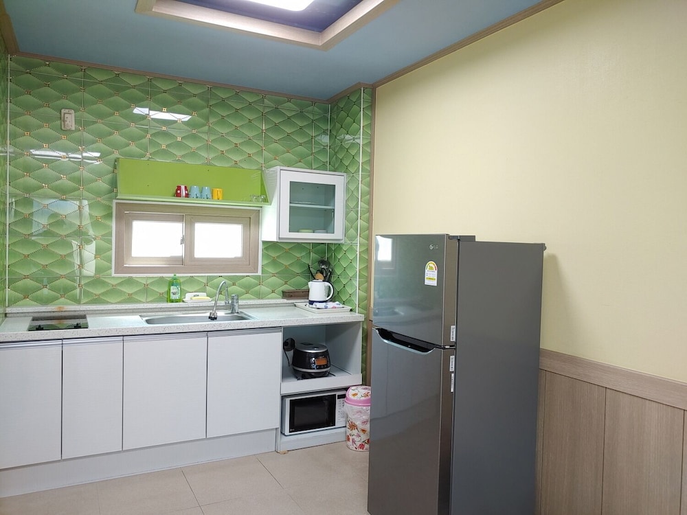 Gyul House