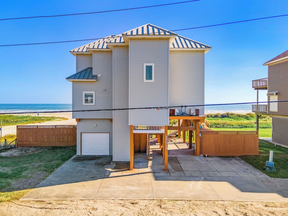 Beach Heaven by Ryson Vacation Rentals