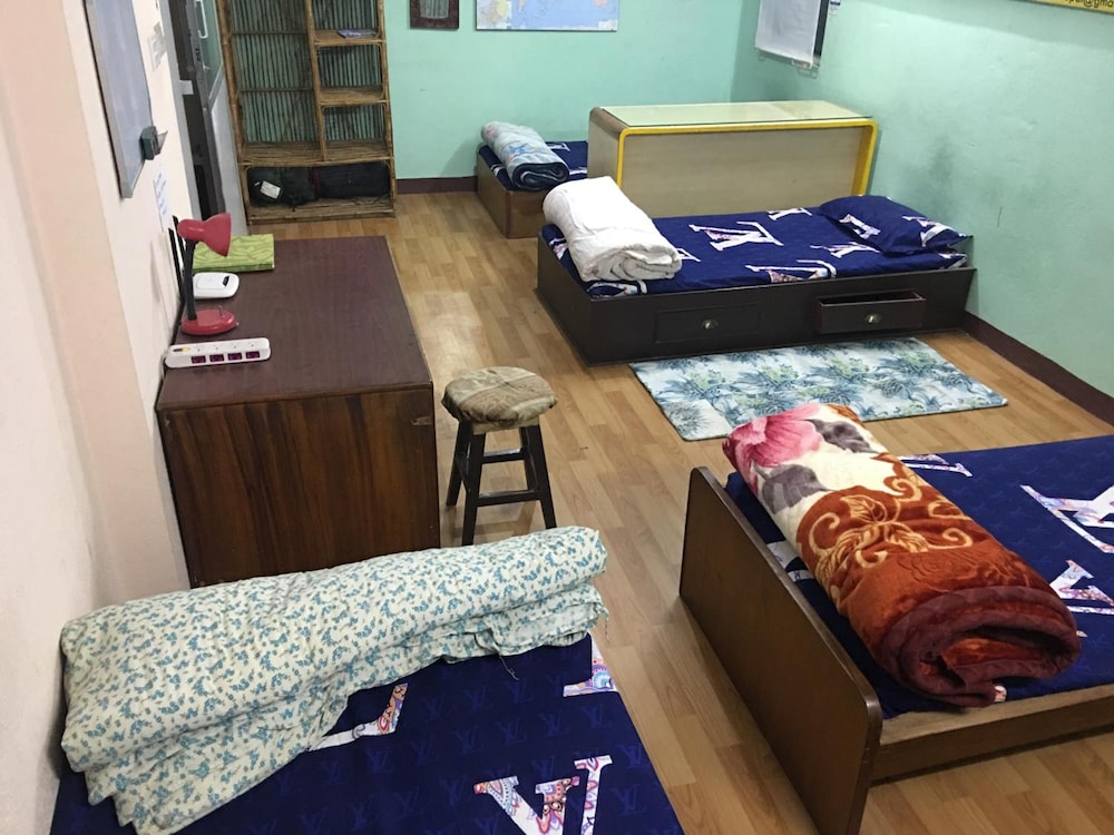 Sara's Backpackers Hotel