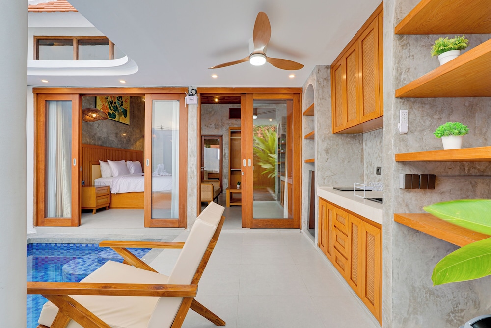 LaLuxe Villa and Residence