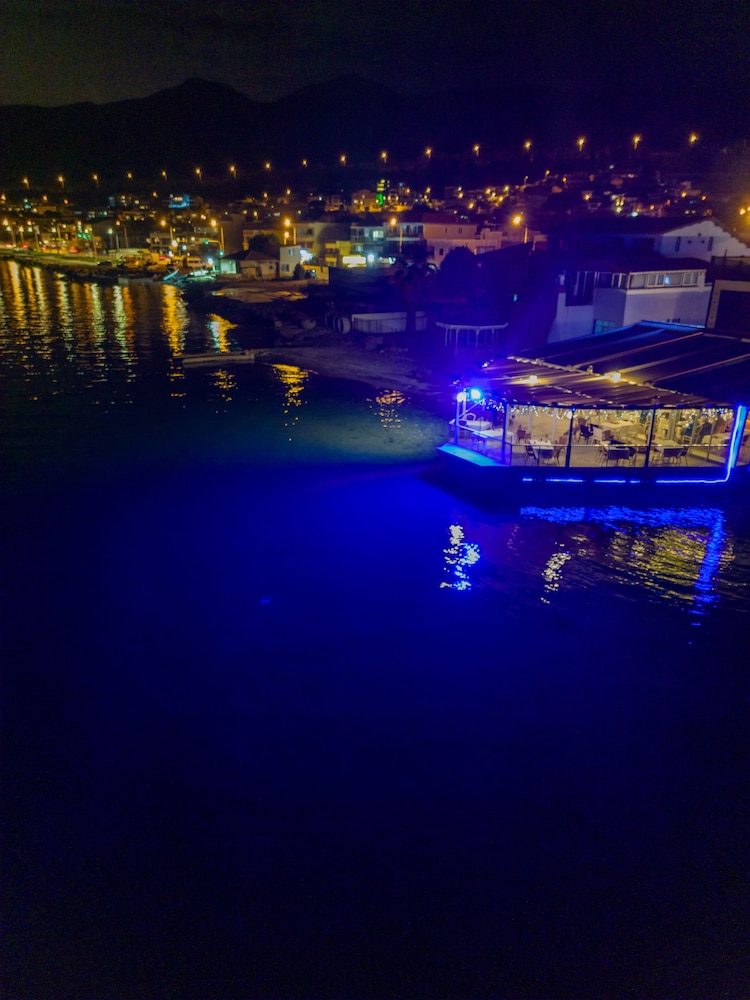 Black Lotus İzmir - Image 42