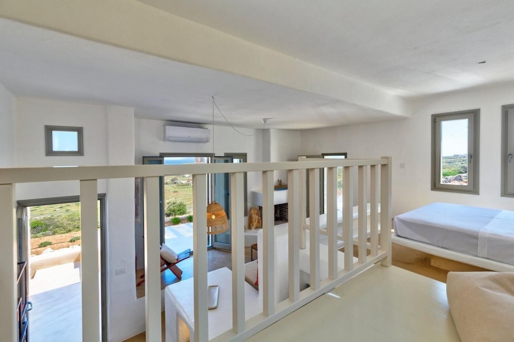 Thita Estate Suite With Private Pool view 5