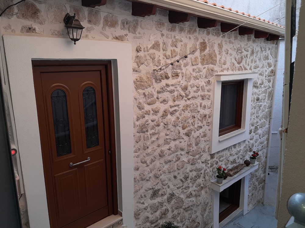Paraskevi's Luxury Studios