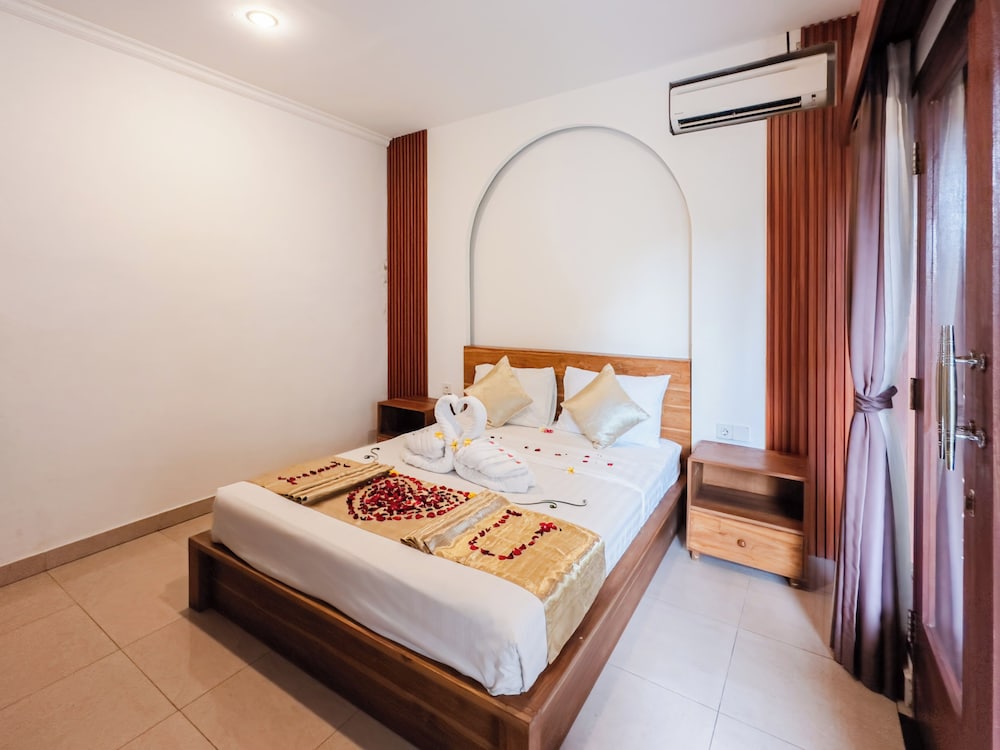 Amaluku Villa