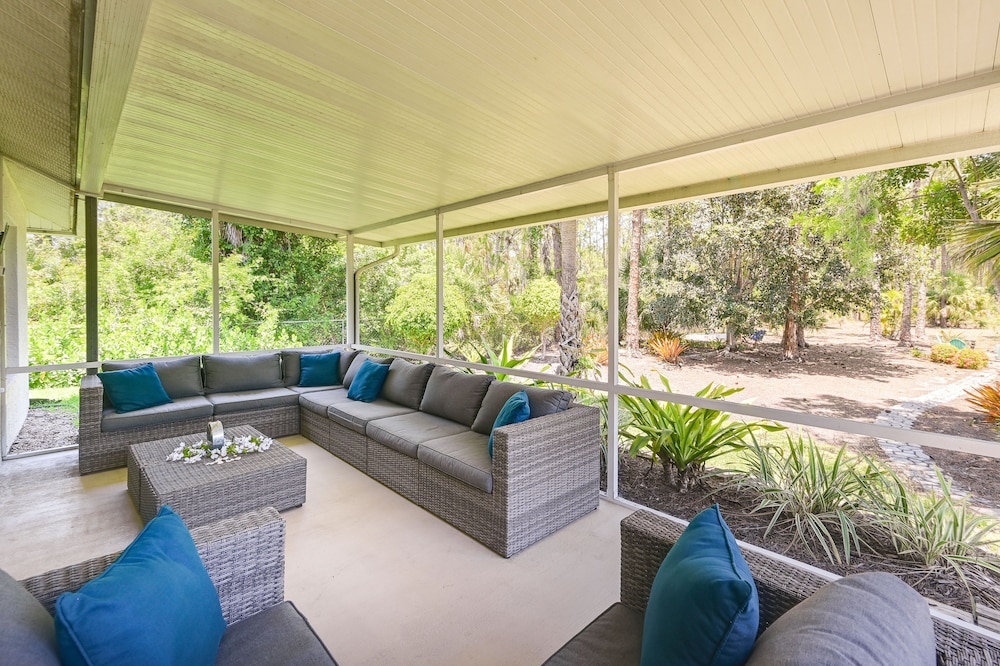 Pet-friendly Naples Vacation Rental w/ Fire Pit! view 5