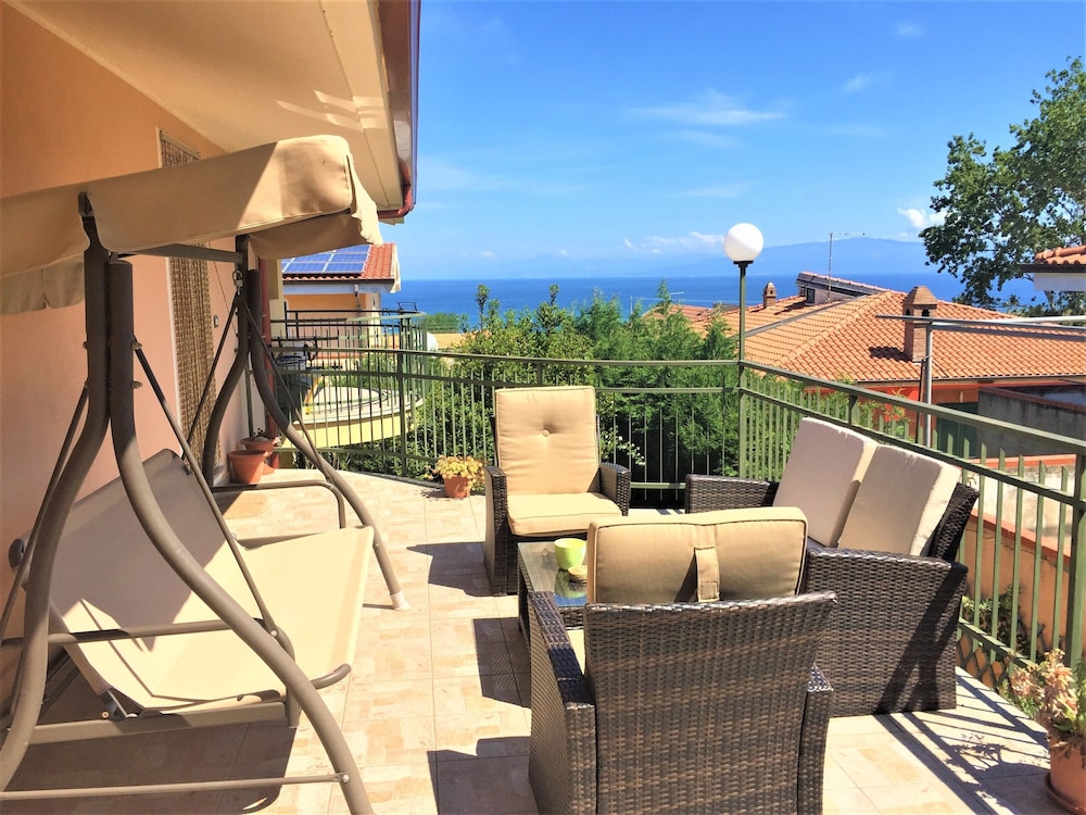 Villa Paglianiti - Your Family Residence
