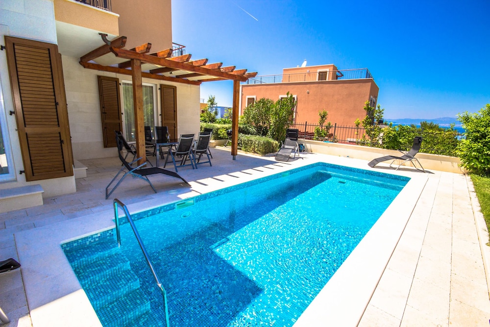 Villa Rose