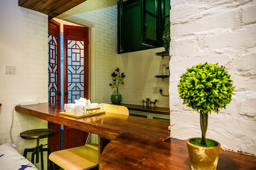 No.5 Chinese Vintage House