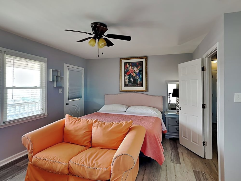 Sea Chase by Topsail Realty