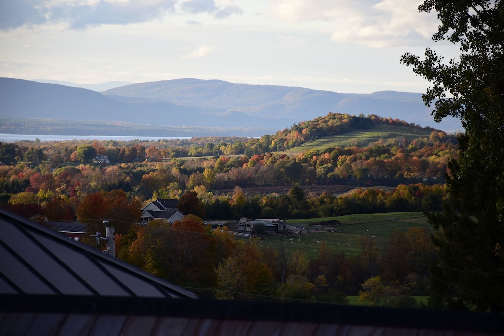 Mt. Philo Inn