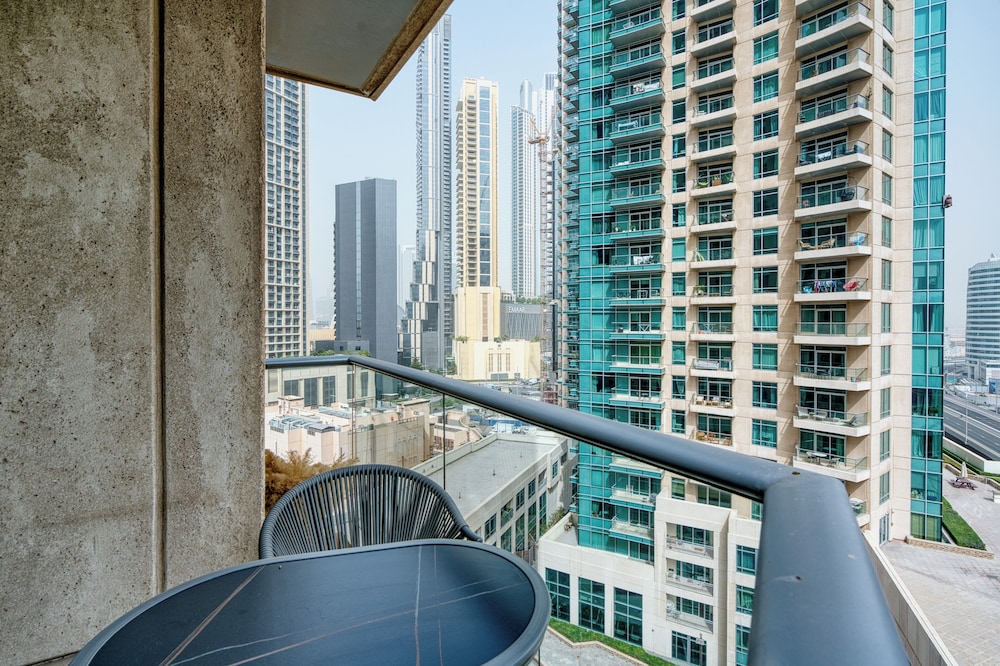 PVH - Inviting 1BR - Burj Views