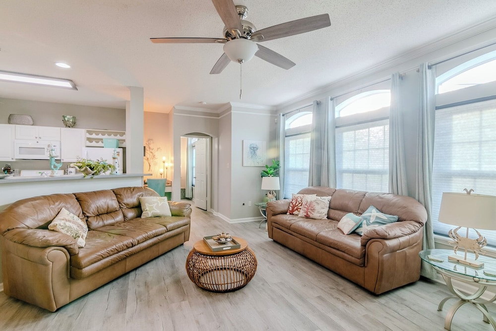 Legacy Villa 2604 - 2 Bedroom 2 Bath With Garage in Beachside Neighborhood