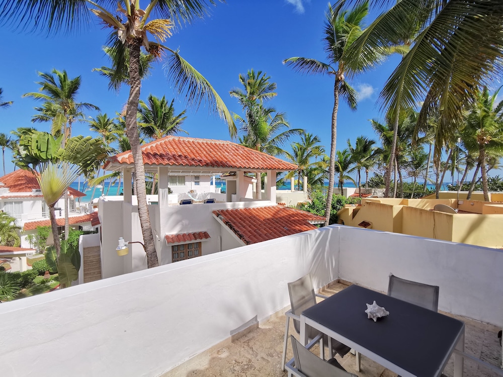 Los Corales Tropical Beach Resort & SPA