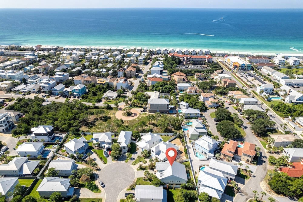 Resting Beach Place 4 Bedroom Home by RedAwning view 2