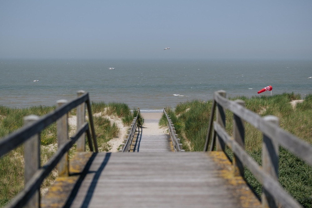 Penthouse in De Haan With Sea View