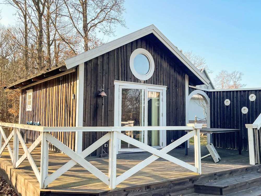 4 Star Holiday Home in Drottningskar