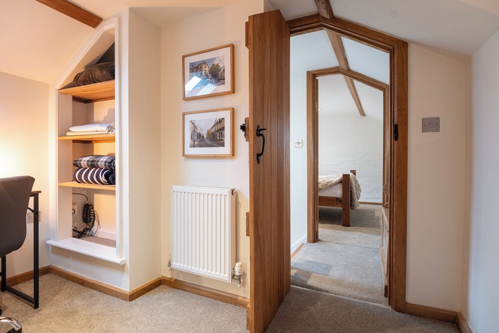 Coach House - Lovely Home in Cheltenham
