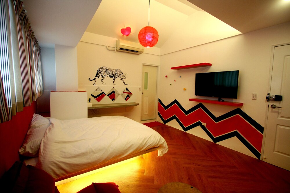 Rainbow Nest Hostel