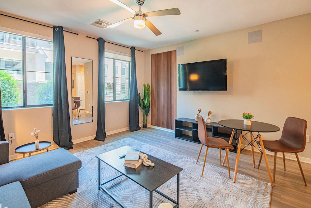ROVE LIVING/KL - Alta North Central