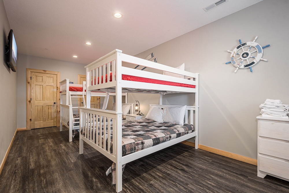 Mountain Crest Lodge - Property Image 26