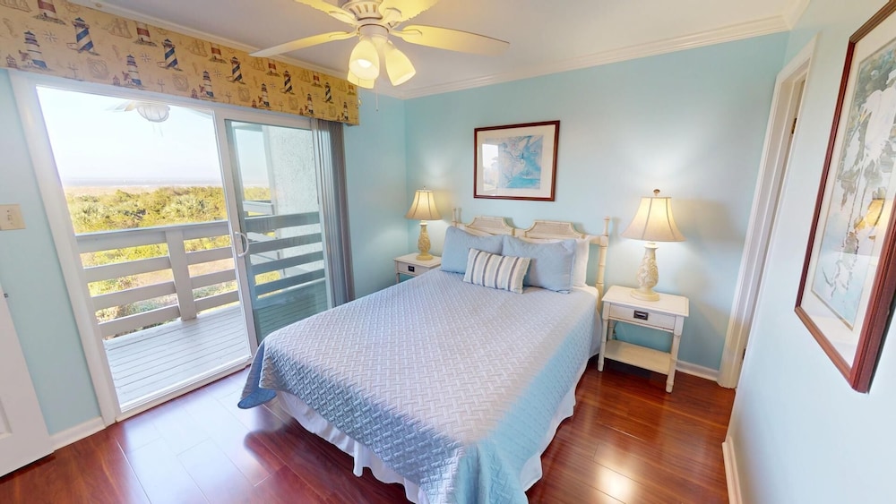 Lighthouse Point 2 by Tybee Vacation Rentals