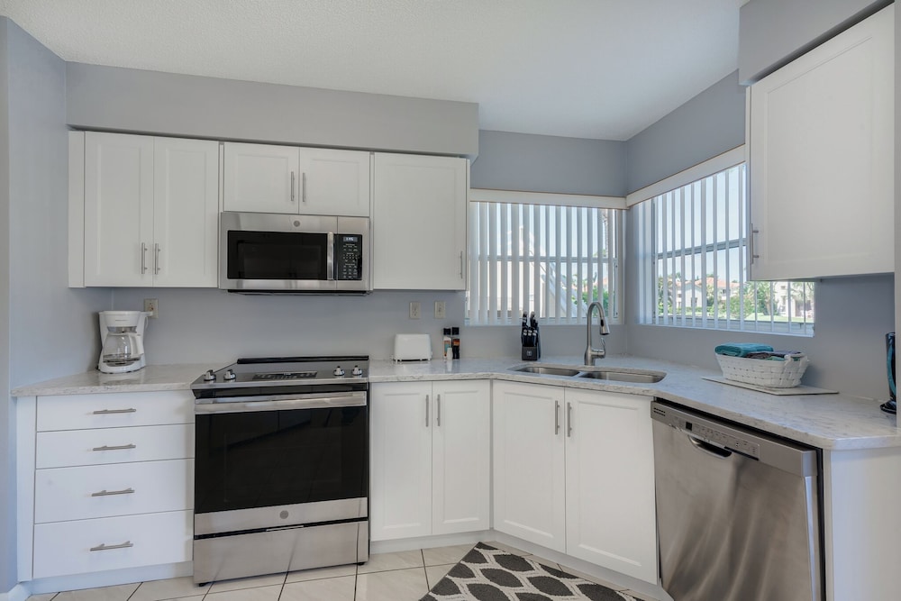 Vista Verde North 6-142 by Distinctive Beach Rentals