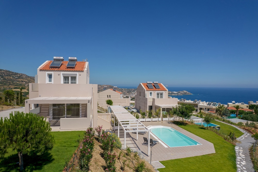 Blue Hills Villas by Estia Orange 1