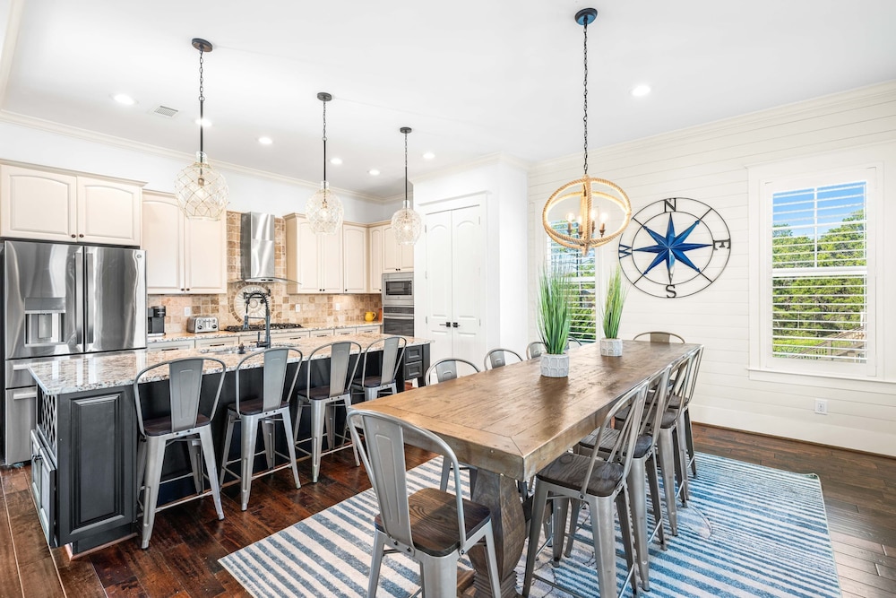 Modern Stay Near 30A w Pool Balcony Golf Cart Rental 30A Sunset Cove