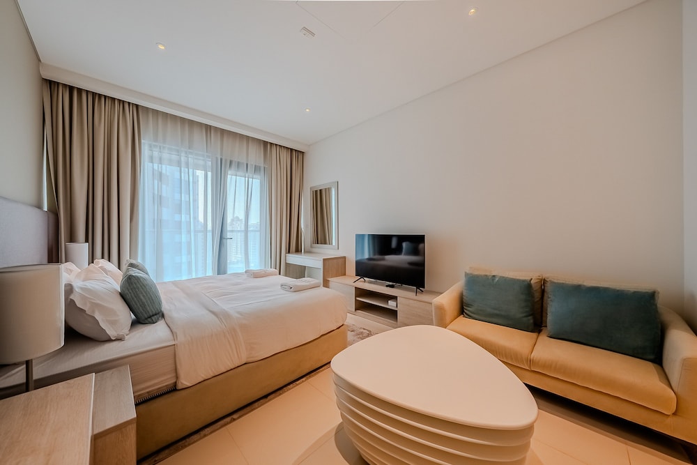 Seven Palm 1327 in Dubai