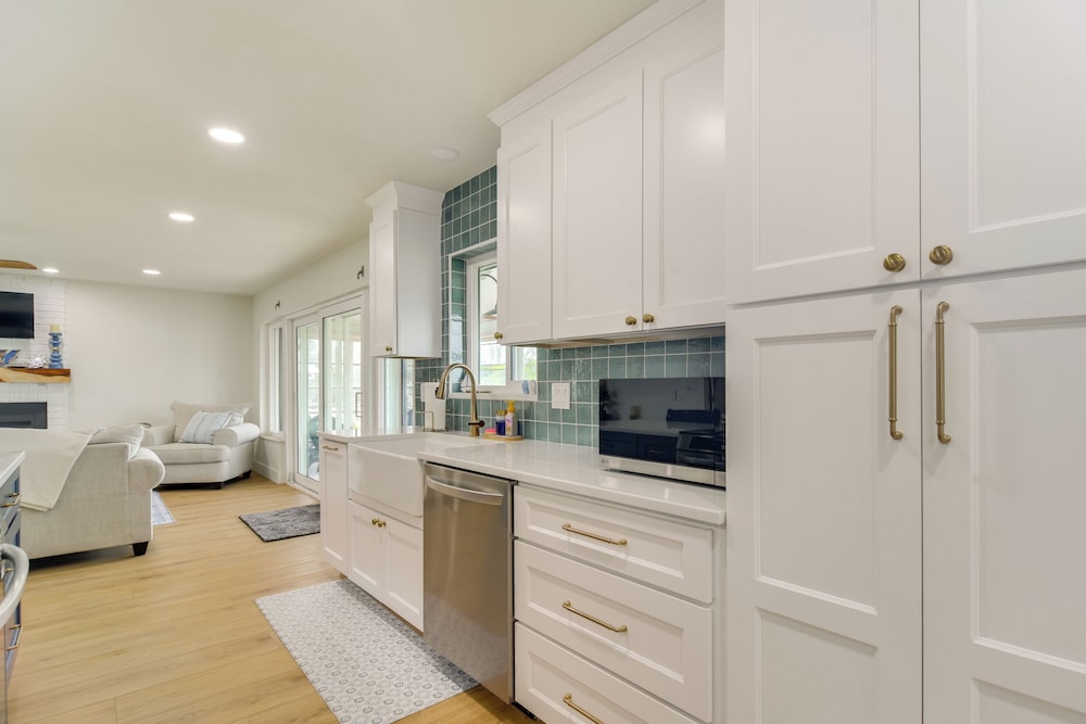Riverfront Ruskin Home w/ Boat Dock, 1 Mi to Beach