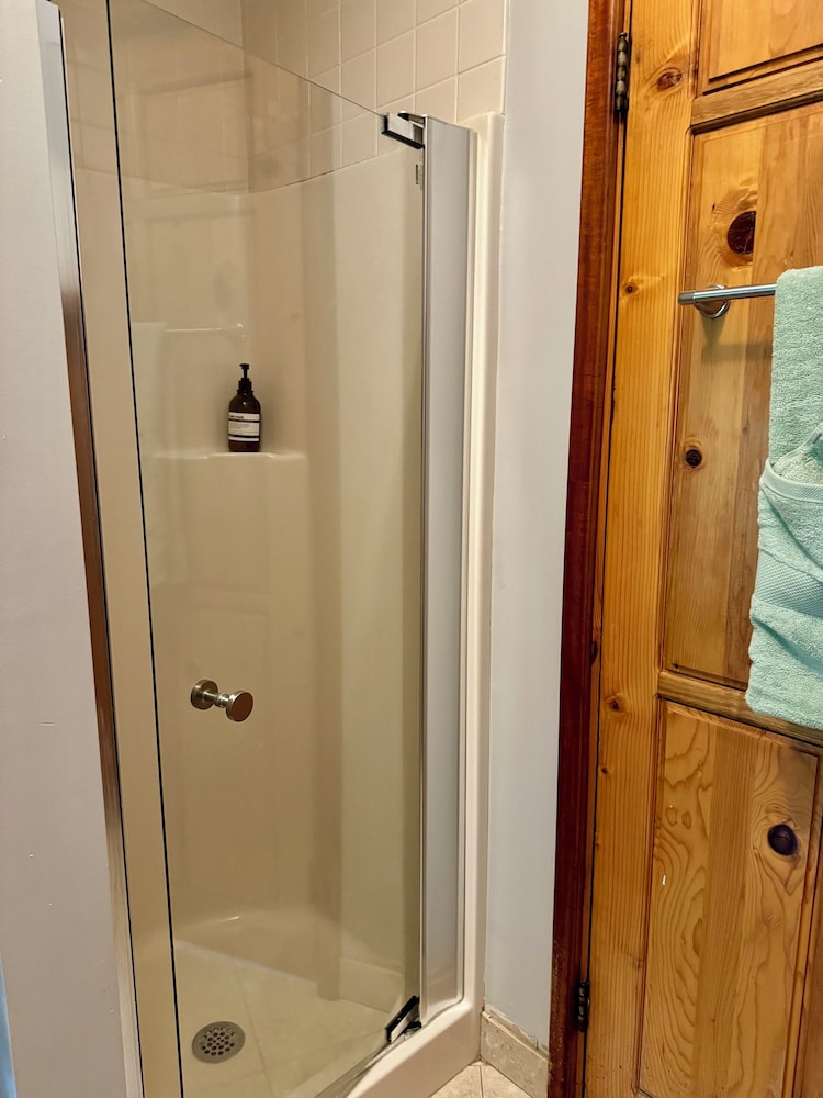 Jungle House Boutique Lofts – Downtown Columbus & Short North