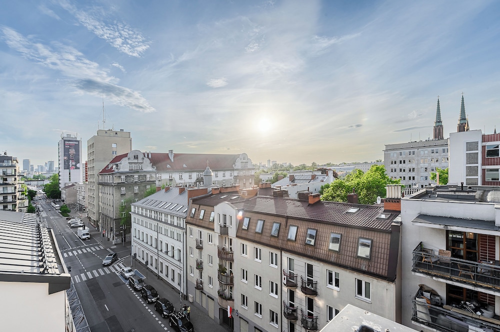 Lumina 3-room apart with large terrace